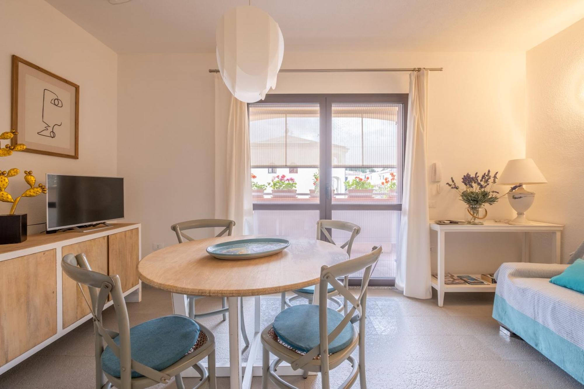 Orosei Home Holidays - I Fiori Εξωτερικό φωτογραφία